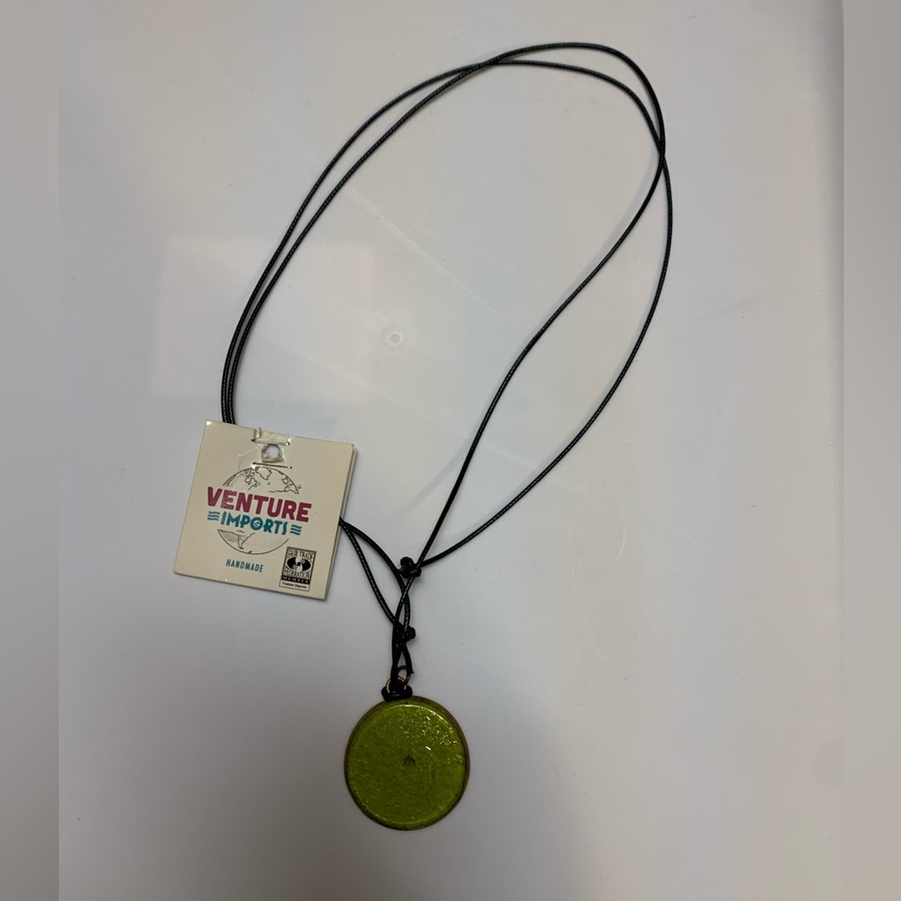 Recycled glass pendant necklace NWT